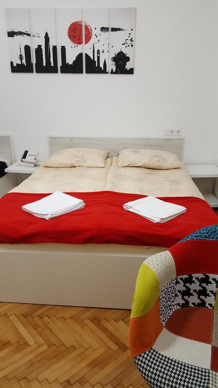 Apartment Mona SJJ Esterno foto
